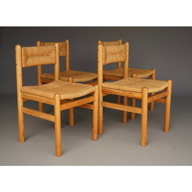 Mid-Century Modern Pine and Seagrass Dining Chairs in the style of Charlotte Perriand, 1960s, Set of 4 For Sale - Image 3 of 11