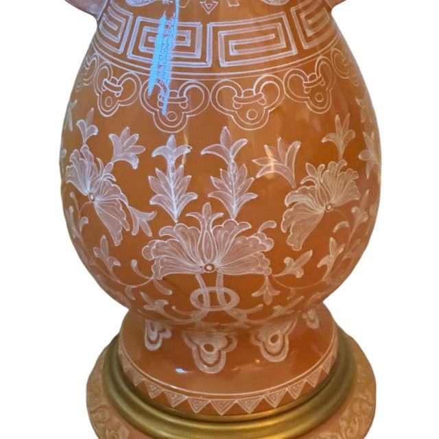 Metal 1960s Hollywood Regency Ceramic Lamp, Pale Orange With White Chinoiserie Decoration. Terra Cotta Base. Original Lampshade With Greek Key Tape Trim For Sale - Image 7 of 9