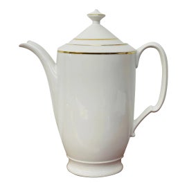 Example of Tea Pots in Louisville