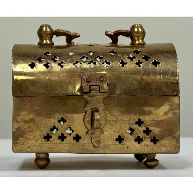 Indian Vintage Domed Brass Cricket Box on Ball Feet For Sale - Image 3 of 10