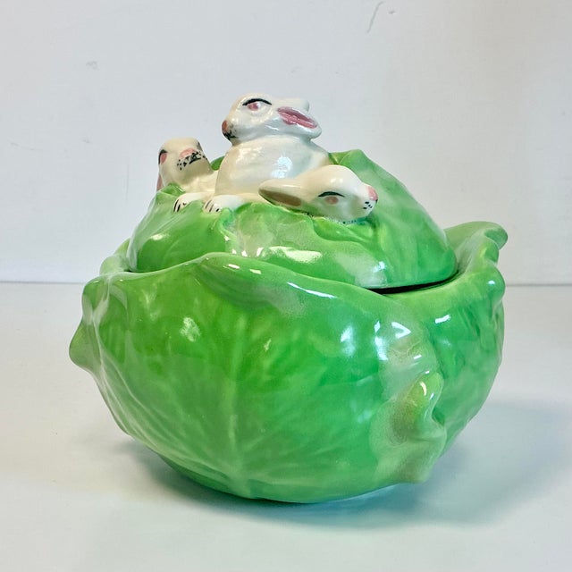 Ceramic 1970s Vintage Hollywood Regency Americana Folk Art Cabbage Tureen With Bunnies For Sale - Image 7 of 18