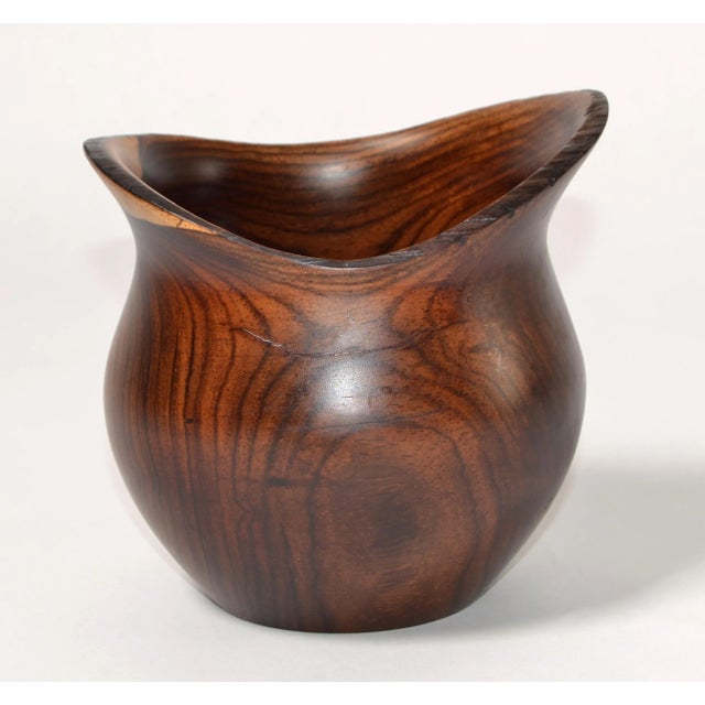 Vintage Arts and Crafts Periode, circa 1960s Cockhill Crafts Style midcentury modern design wheat vase. It is hand turned...