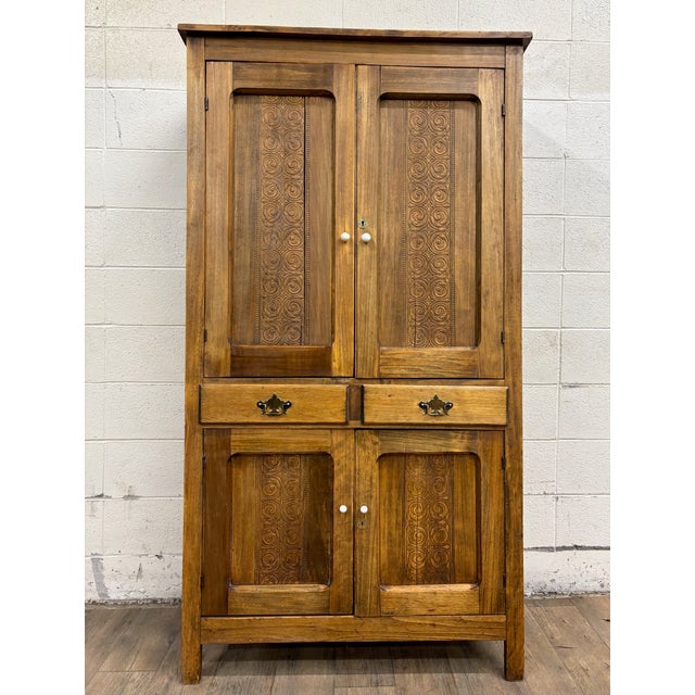 This is a beautiful and rustic antique primitive Early American pie safe or kitchen cupboard, cabinets, or pantry with...