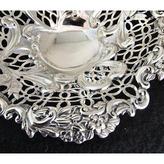 Brown Antique Victorian Sterling Silver Bon Bon Dishes by William Comyns, 1891, Set of 2 For Sale - Image 8 of 14