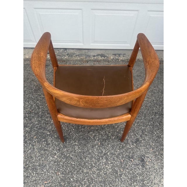 Original Hans Wegner for Johannes Hansen "The Chair" Teak and Leather Round Chair 60s For Sale - Image 9 of 15