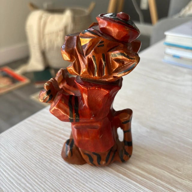 Carter Hoffman Rare Princeton UniversityTiger Wooden Hand Carved and Painted Mascot 1950’s Rare For Sale In Los Angeles - Image 6 of 11