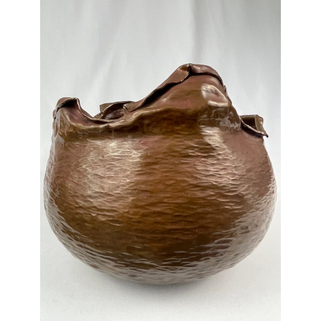Modern 1980's Hammered Copper Vessel Vase by Pacific Northwest Artist Greg Wilbur For Sale - Image 3 of 12