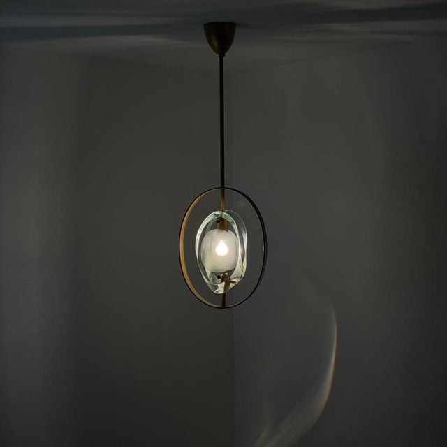 1960s Model 1933 Pendant in Brass and Glass by Max Ingrand for Fontana Arte, Italy, 1961 For Sale - Image 5 of 18