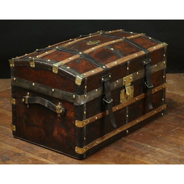 19th Century Domed Leather Trunk, 1920s, in Very Good conditions. Designed 1920 to 1949