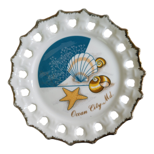 Ocean City, Maryland Milk Glass Souvenir Plate