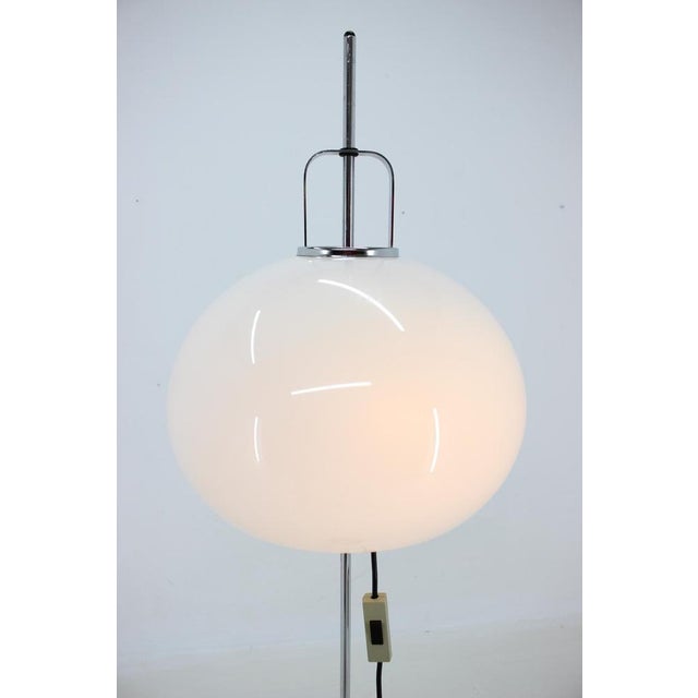 Adjustable Floor Lamp attributed to Guzzini for Meblo, Italy, 1970s For Sale - Image 6 of 14