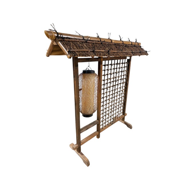 Vintage Japanese Burnt Bamboo Floor Lamp With Lattice Frame 22" H For Sale In New York - Image 6 of 8