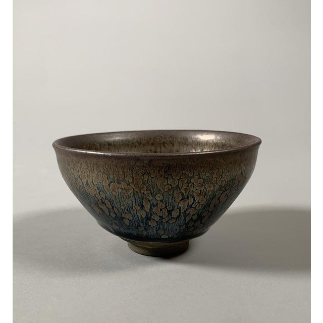Asian Stoneware bowl with a "hare fur" glaze. Jianyao. Song Dynasty style (960-1279) For Sale - Image 3 of 7