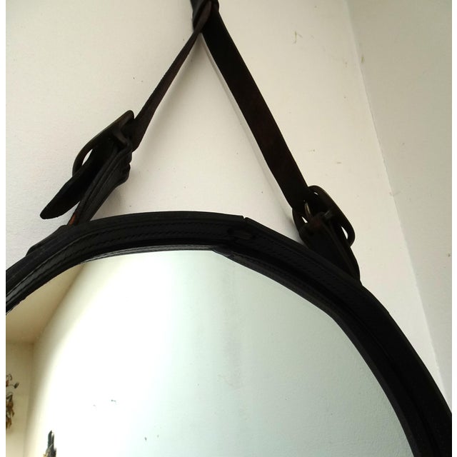 Brown Large Sadderly Leather Round Mirror by Jacques Adnet, 1940s For Sale - Image 8 of 18