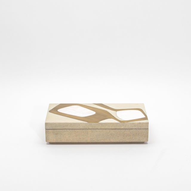 2020s Set of 2 Rectangular Boxes in Antique Shagreen With Shell and Brass Insert by R&y Augousti For Sale - Image 5 of 11