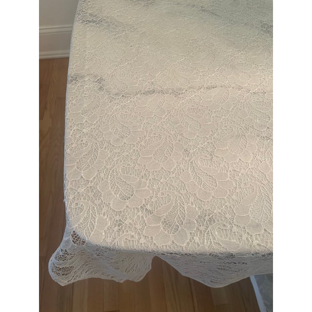 1960s Lace Tablecloth For Sale In New York - Image 6 of 8