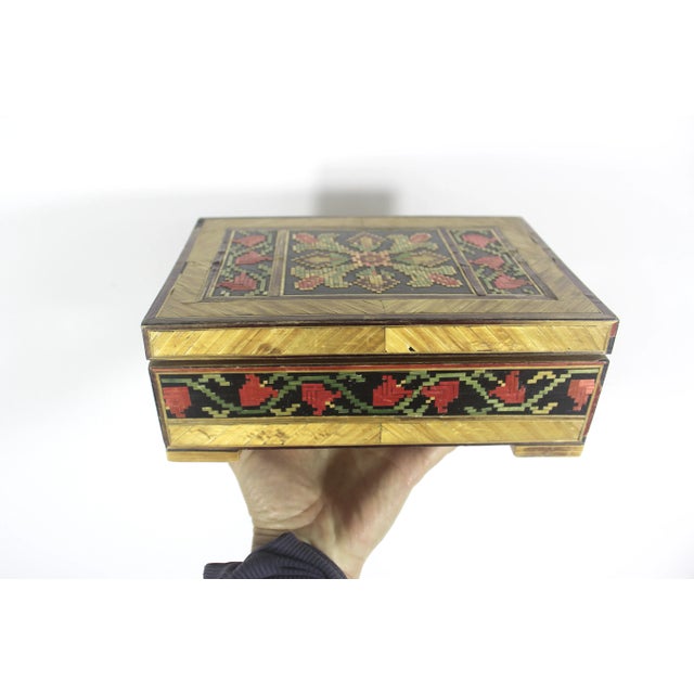 Vintage Straw Marquetry Jewelry Box Trinket Stash Intricate Detail For Sale - Image 9 of 12