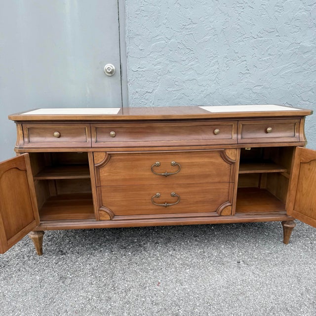 Vintage Mid Century Marble Inlaid Credenza by Thomasville For Sale - Image 4 of 10