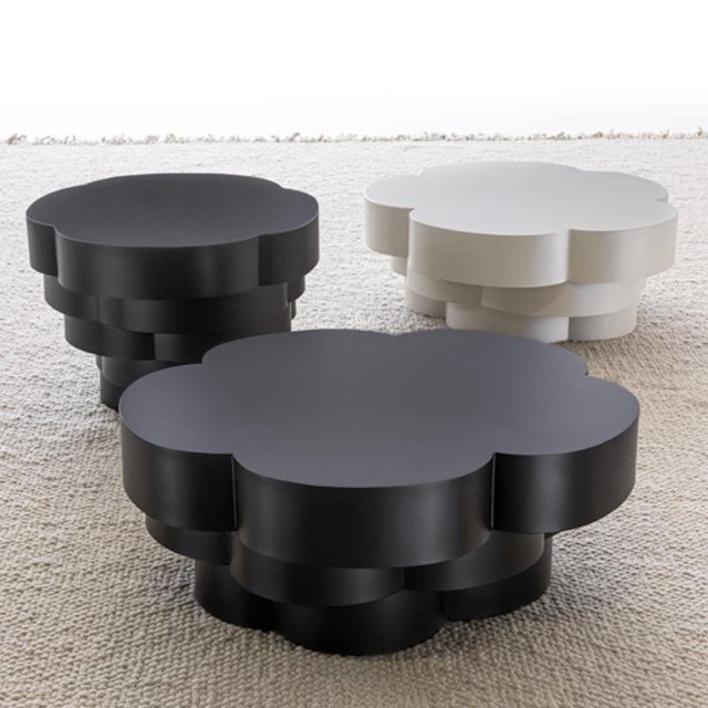 Idda, the name with which the people of Catania refer to Etna, is the table that evokes the upside-down silhouette of the...