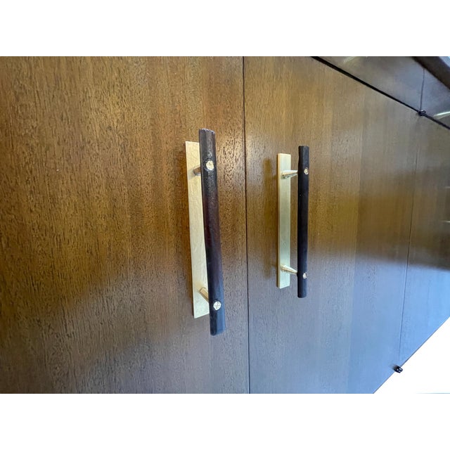 Paul McCobb for Calvin Group Mid-Century Ribbon Mahogany Credenza, 1960s For Sale - Image 9 of 15