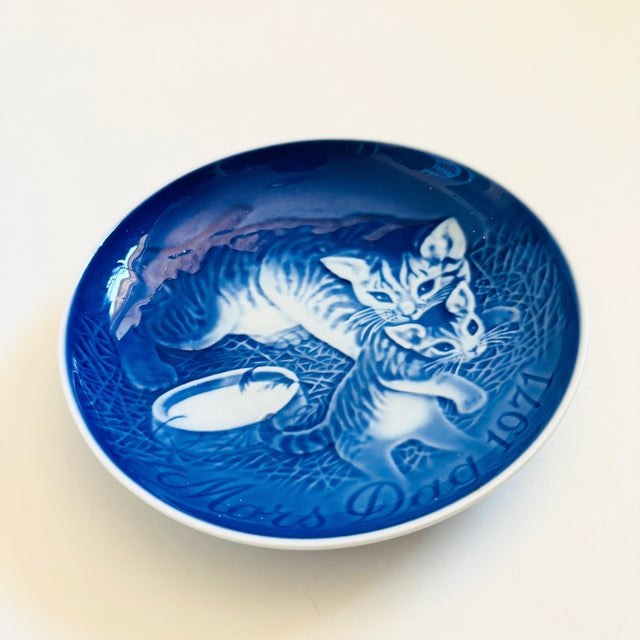 A vintage mid century blue and white Mother's Day plate, made in Denmark by Copenhagen Porcelain. Features the beautiful...