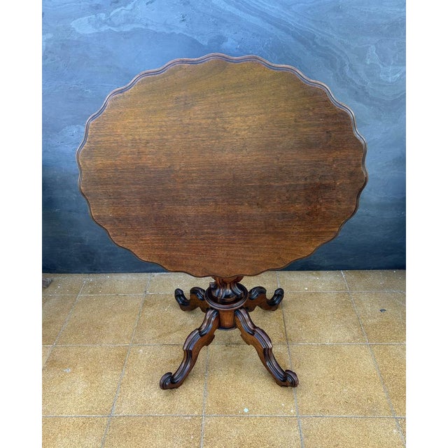 Victorian Tilt-Top Rotating Pedestal Table with Scalloped Edge, 19205 For Sale - Image 3 of 12