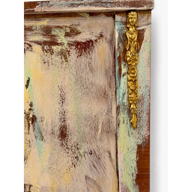 Wood 1990s Authentic Made in Italy Bombe Commode - Distressed Painted 3 Drawer Nightstand, Vintage Italian Florentine Accent Chest, Gilt Table 28" For Sale - Image 7 of 18