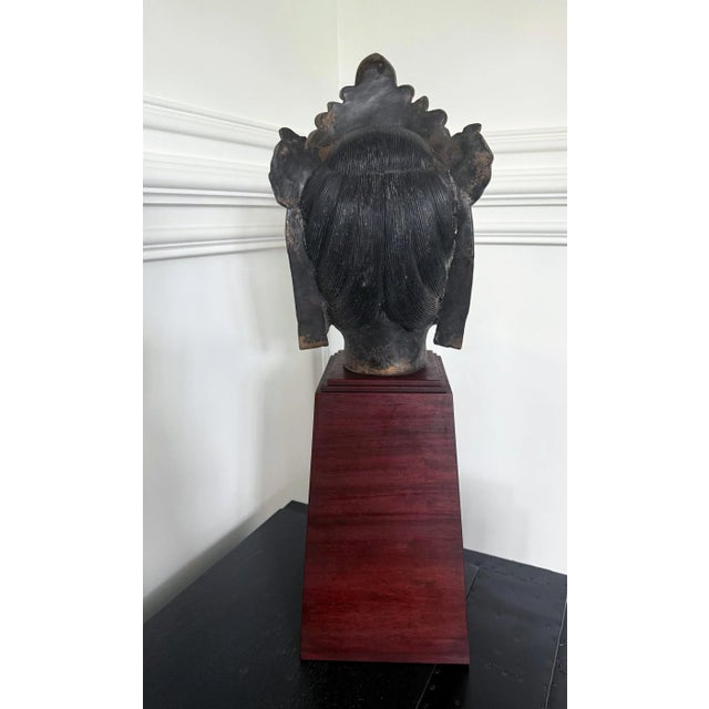 Bronze 19th Century Large Fine Bronze Head of Bodhisattva Avalokitesvara Qing Dynasty For Sale - Image 8 of 12
