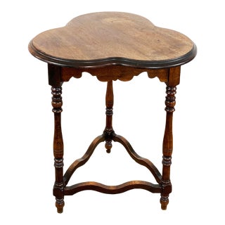 Vintage Walnut Cloverleaf Side Table For Sale