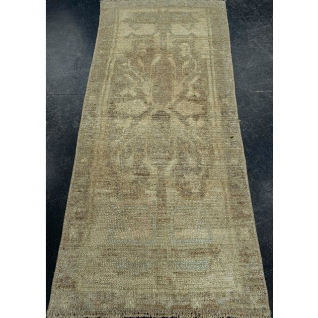 Turkish Mini Rug Oriental Hand Knotted Vintage Rug 1'6" x 3'1" #16576 For Sale In Houston - Image 6 of 8