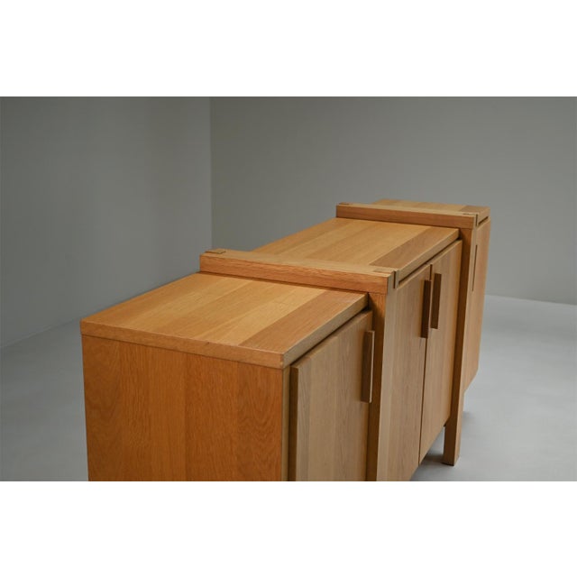 Brustalist Oak Sideboard, Belgium, 1990s For Sale - Image 6 of 9