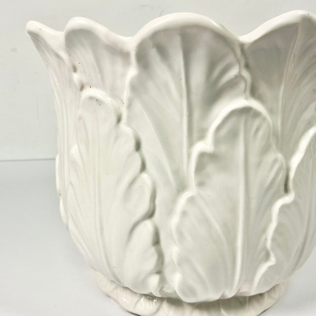 1970s Vintage Hollywood Regency Boho Chic Trompe L’Oeil Style Ceramic White Tulip Planter. For Sale - Image 11 of 16