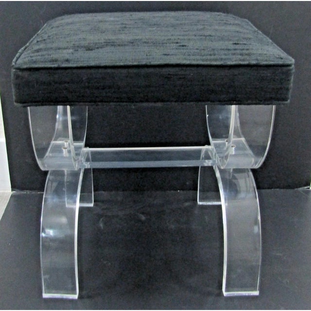 Vintage Lucite and Black Upholstery Thick Curved Legs X-Style Vanity Stool For Sale In Miami - Image 6 of 10