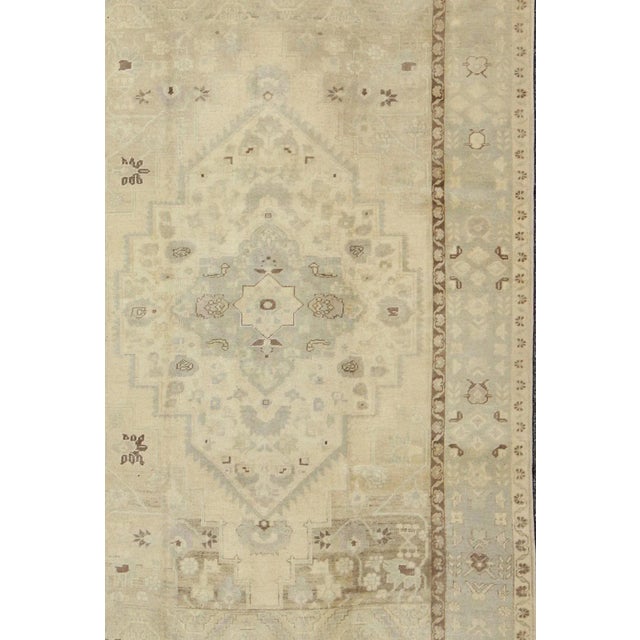 Mid 20th Century Vintage Turkish Oushak With Blue Gray, Brown, Cream For Sale - Image 9 of 12