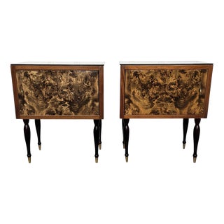 Mid-Century Italian Art Deco Style Nightstands in Walnut with Glass Tops, 1950s, Set of 2 For Sale