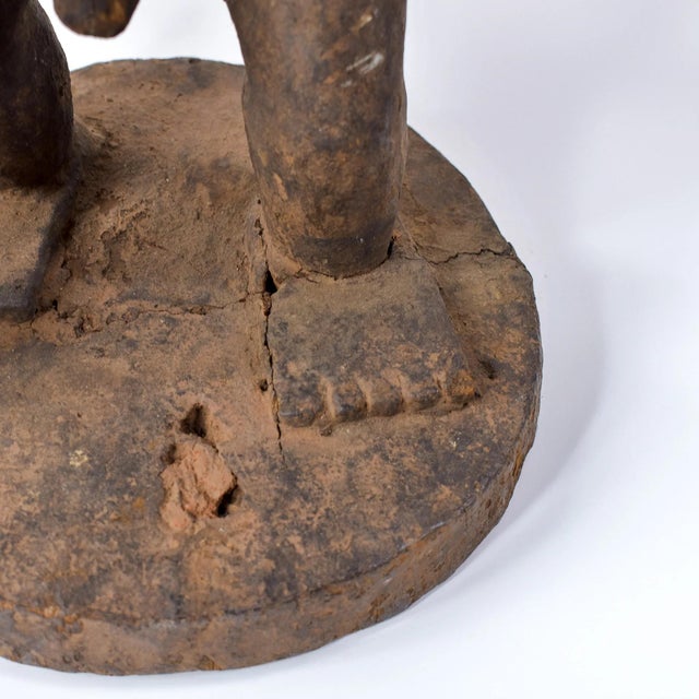 Early 20th Century Hemba Chief Memorial Figure For Sale - Image 12 of 17