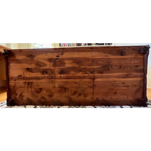 Vintage Cedar Chest, Ferguson Bros. Manufacturing Co. For Sale - Image 6 of 17