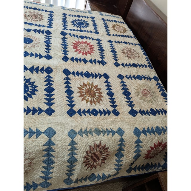 Antique Late 1800s Quilt of Mariner's Compass Pattern -Exceptionally Large Size for the Time For Sale - Image 4 of 18