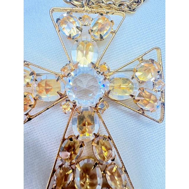 1960s Signed Schreiner New York Cross Pendant Brooch Clear Crystal With Original Chain For Sale - Image 14 of 15