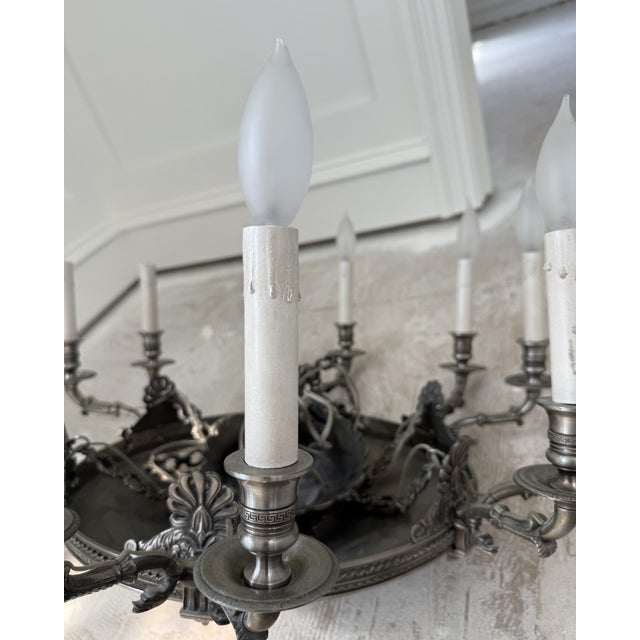 French Empire Chandelier | 12-Arm Bronze & Black Tole | Circa 1900–1930s For Sale - Image 4 of 8