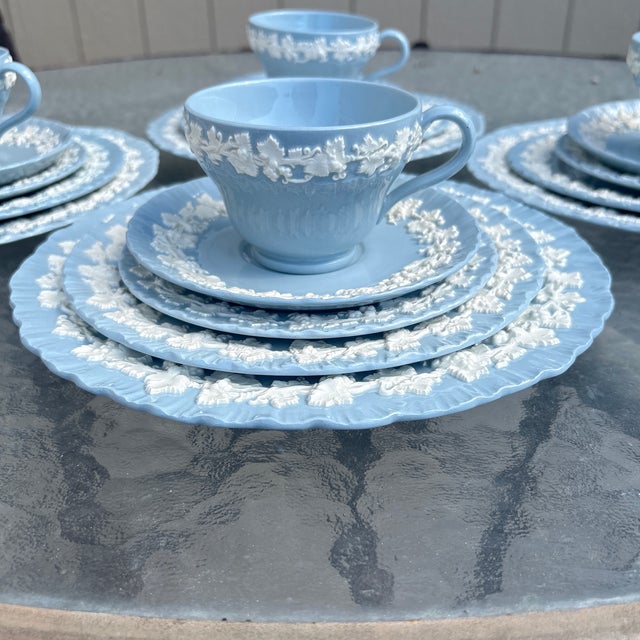 Victorian Vintage Wedgwood Queensware Lavender & White Embossed Grapevine 5-Piece Place Settings - Service for 4 For Sale - Image 3 of 3