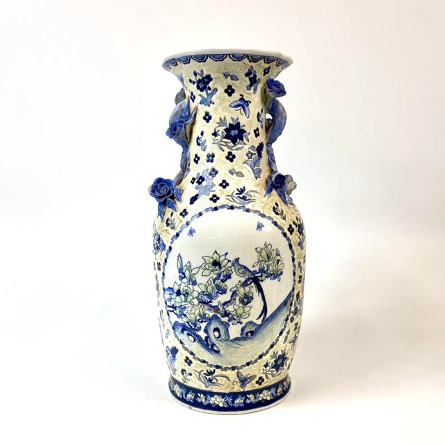 Late 20th Century Late 20th Century Chinoiserie Porcelain Vase With Birds and Blue Flowers For Sale - Image 5 of 11