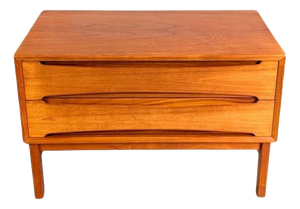 Vintage Teak Chest of Drawers by Arne Vodder