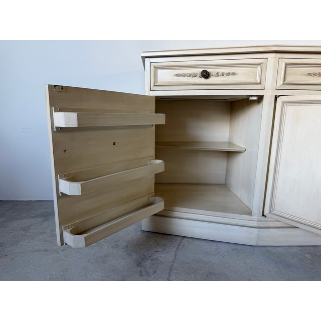 Wood Vintage Hickory Manufacturing Co. Neoclassical Style Bow Front Sideboard For Sale - Image 7 of 16
