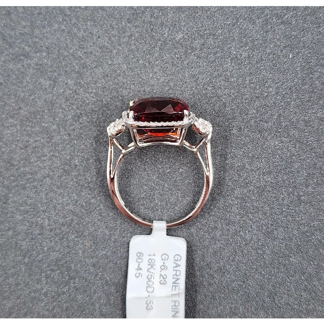 Red 6.76 Ct Natural Garnet & Diamond Ring Size 6.75 For Sale - Image 8 of 8