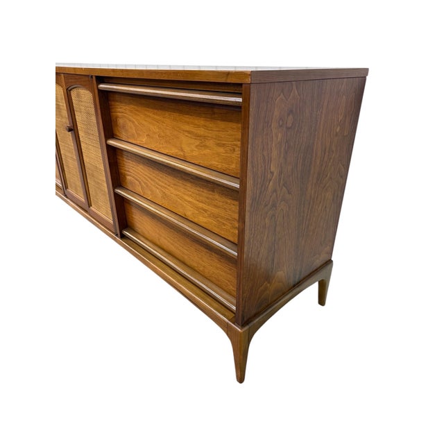 1960s Mid-Century Modern Lane Rhythm Walnut Dresser For Sale - Image 5 of 9