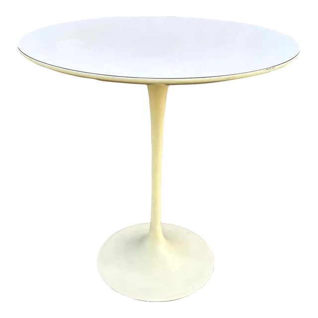 Eero Saarinen for Knoll Tulip Side Table For Sale