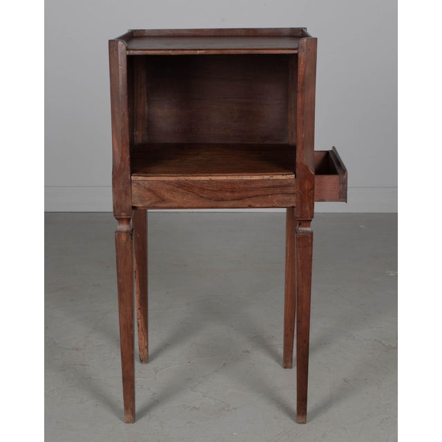 French Country Mahogany Side Table For Sale In Orlando - Image 6 of 10