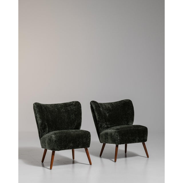 Wood 1940s Mid-Century Modern Black Wood Pair of Club Chairs For Sale - Image 7 of 12