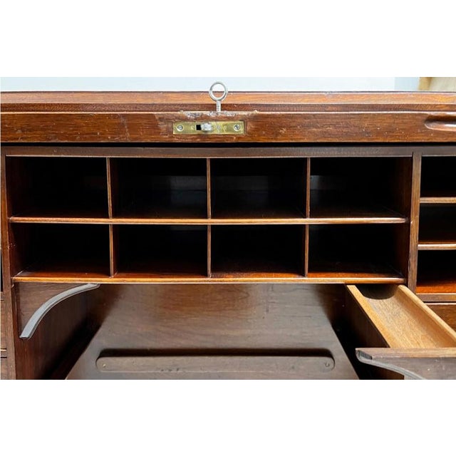 Roll Top Desk, USA, 1910s For Sale - Image 18 of 18